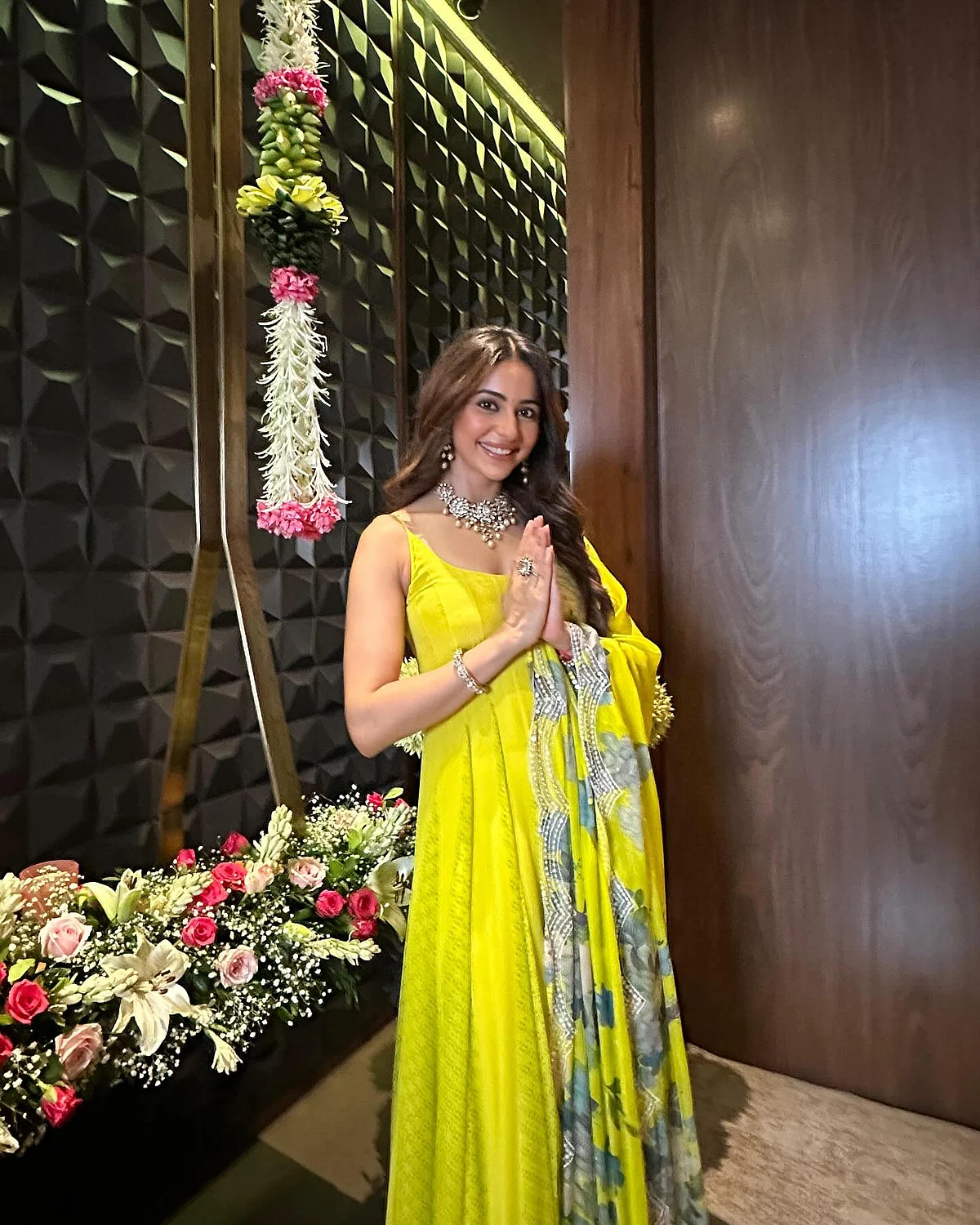 rakulpreet17257710433452340193697713774322047271