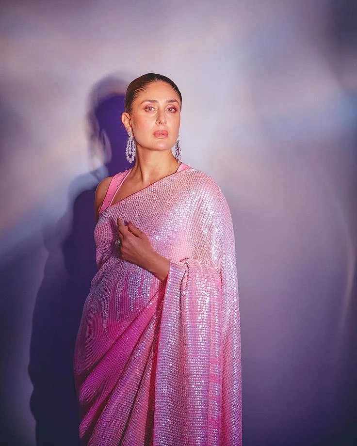 Kareena Kapoor Saree Design9