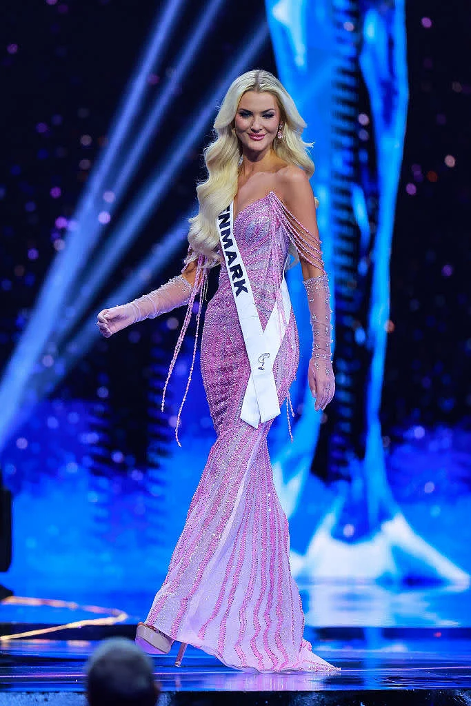 Victoria Kjaer 9