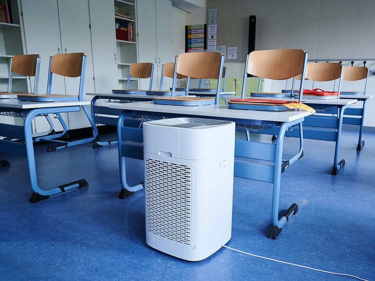 Gear Air Purifier Humidifier Dehumidifier featured