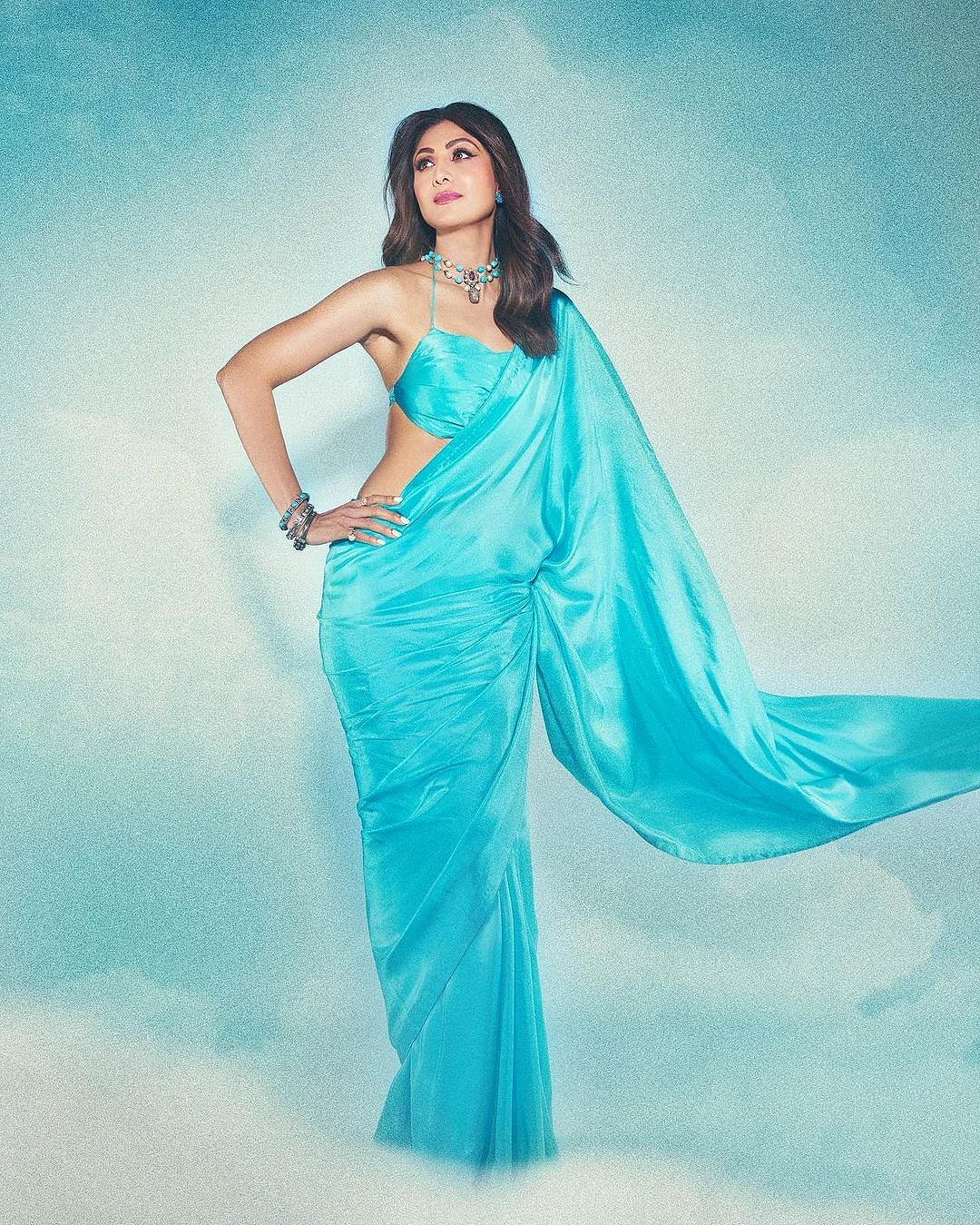 shilpa shetty blue saree