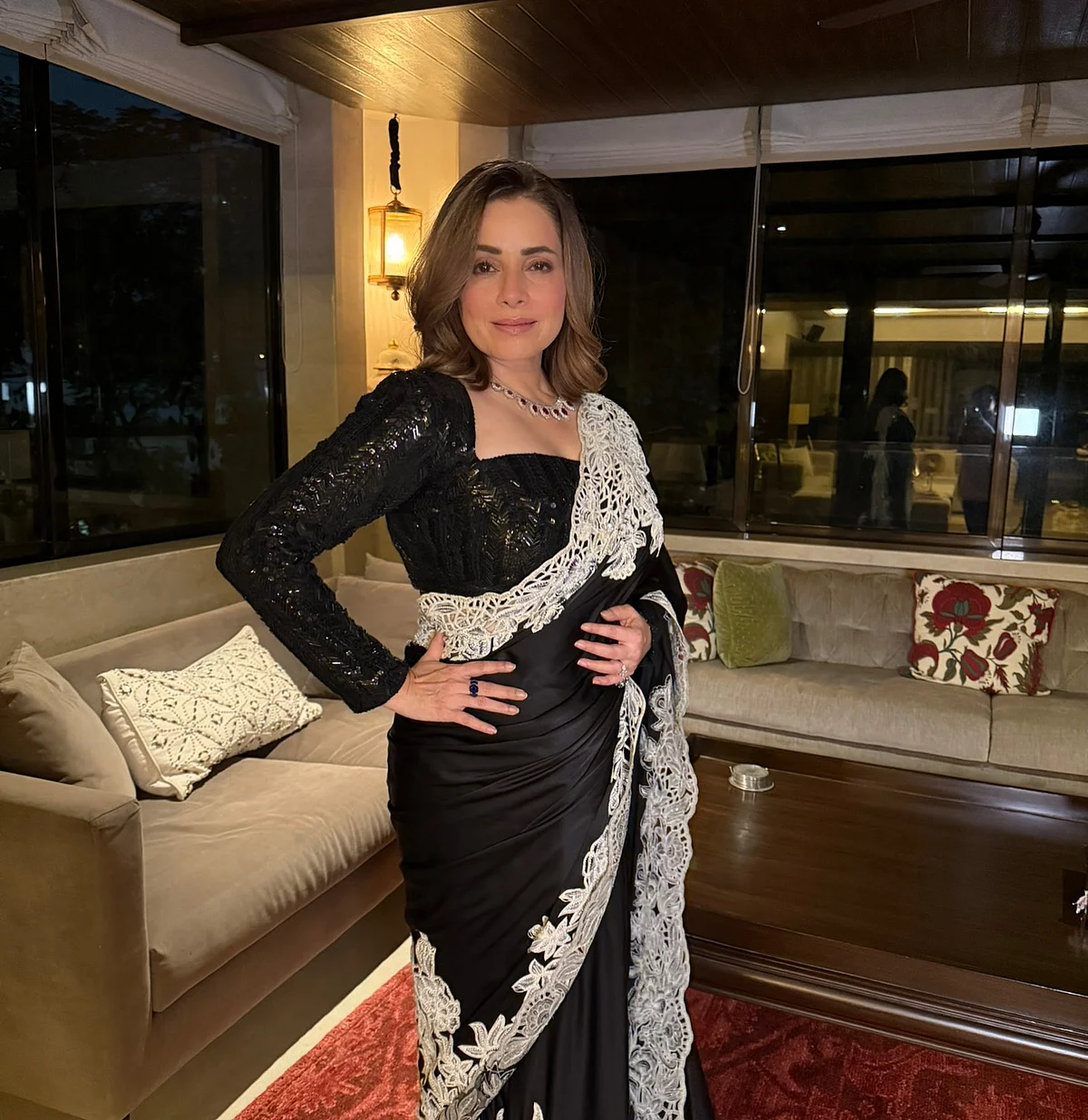 neelamkotharisoni17297823103485989137051022758974237247