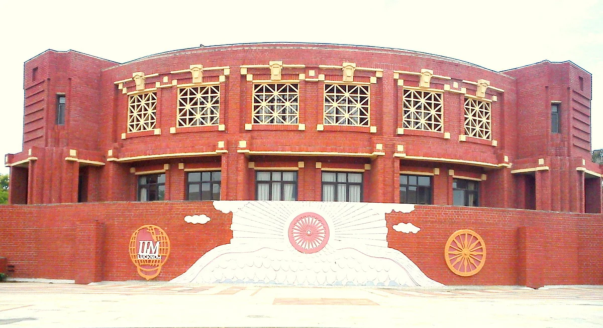 25946 IIML New