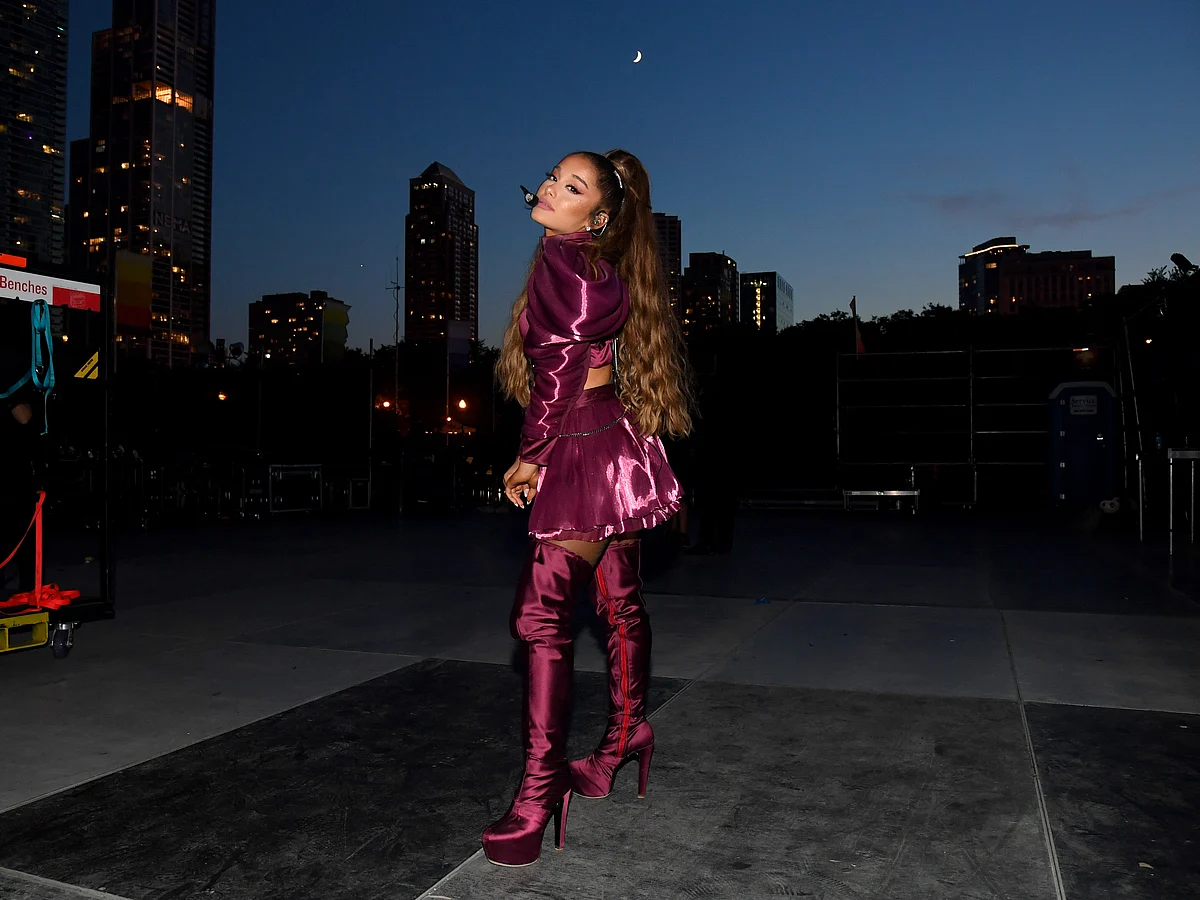 3ariana grande boots
