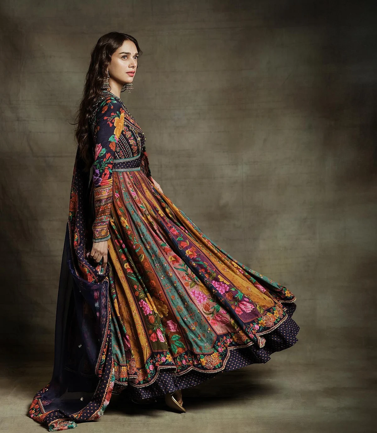 aditiraohydari17143831913356811970823324661199659617 1