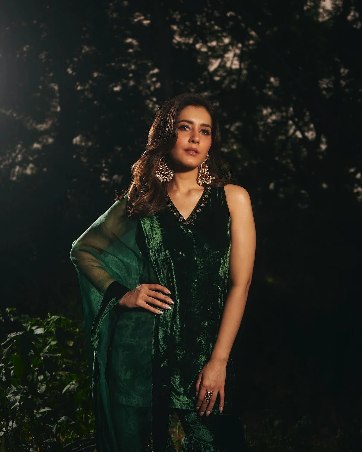 raashiikhanna173182598235031327054984721182945825720