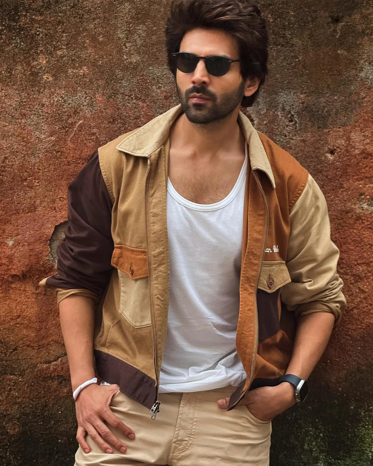 kartikaaryan17317338493502359832046169899456689389