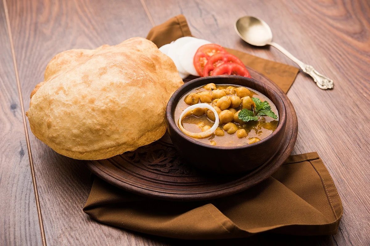 chole bhature2