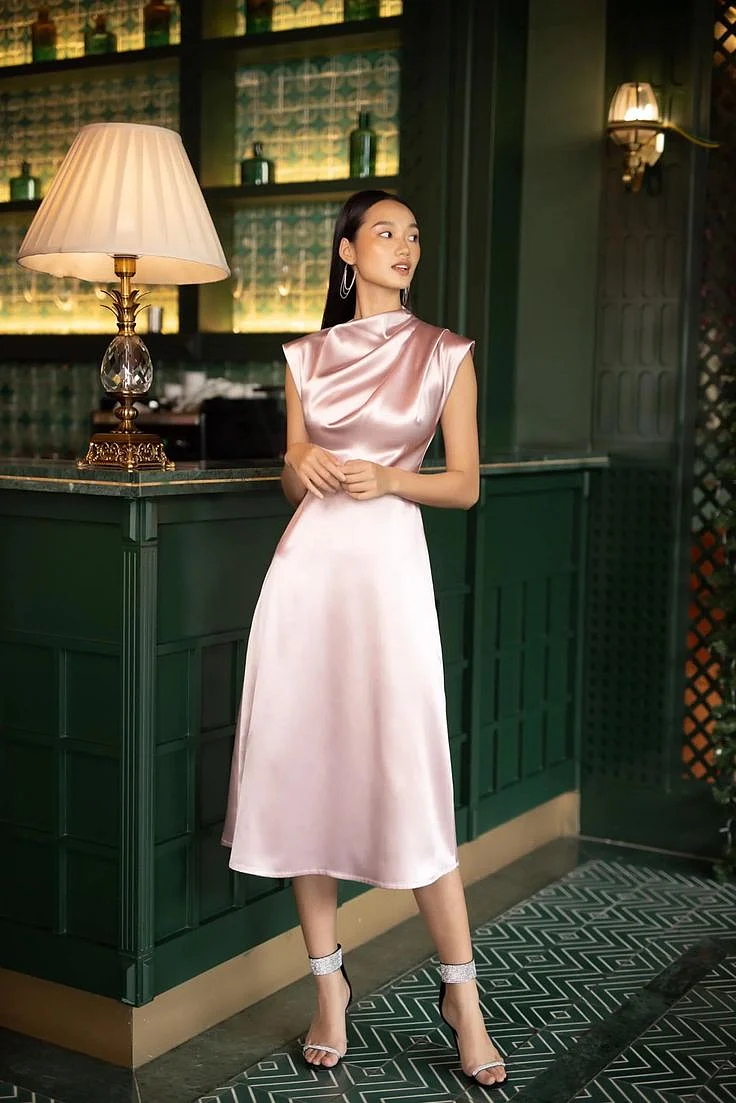 Dinner Date Outfit Satin Dress87