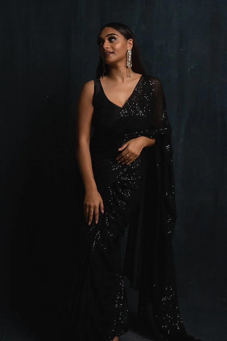 Black Saree Looks