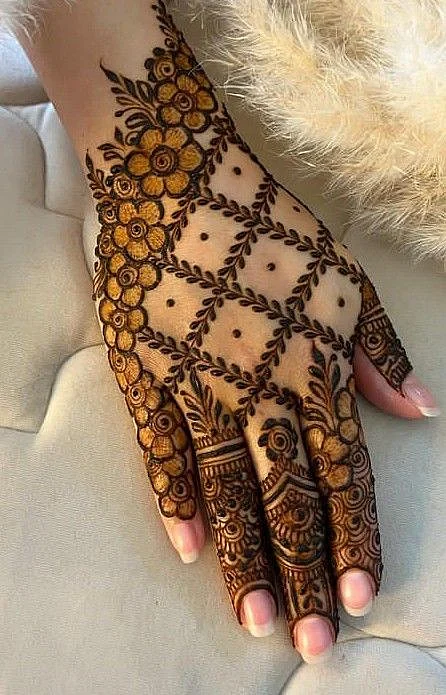 Mehndi Designs76