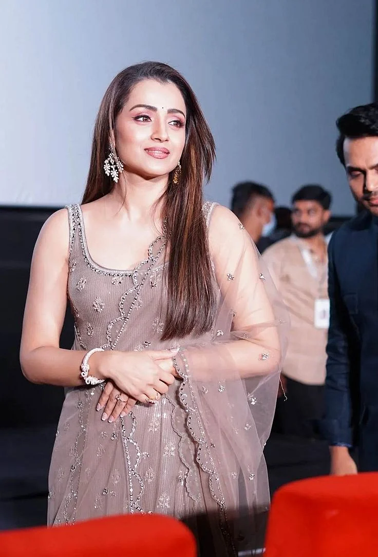 trisha krishnan 3