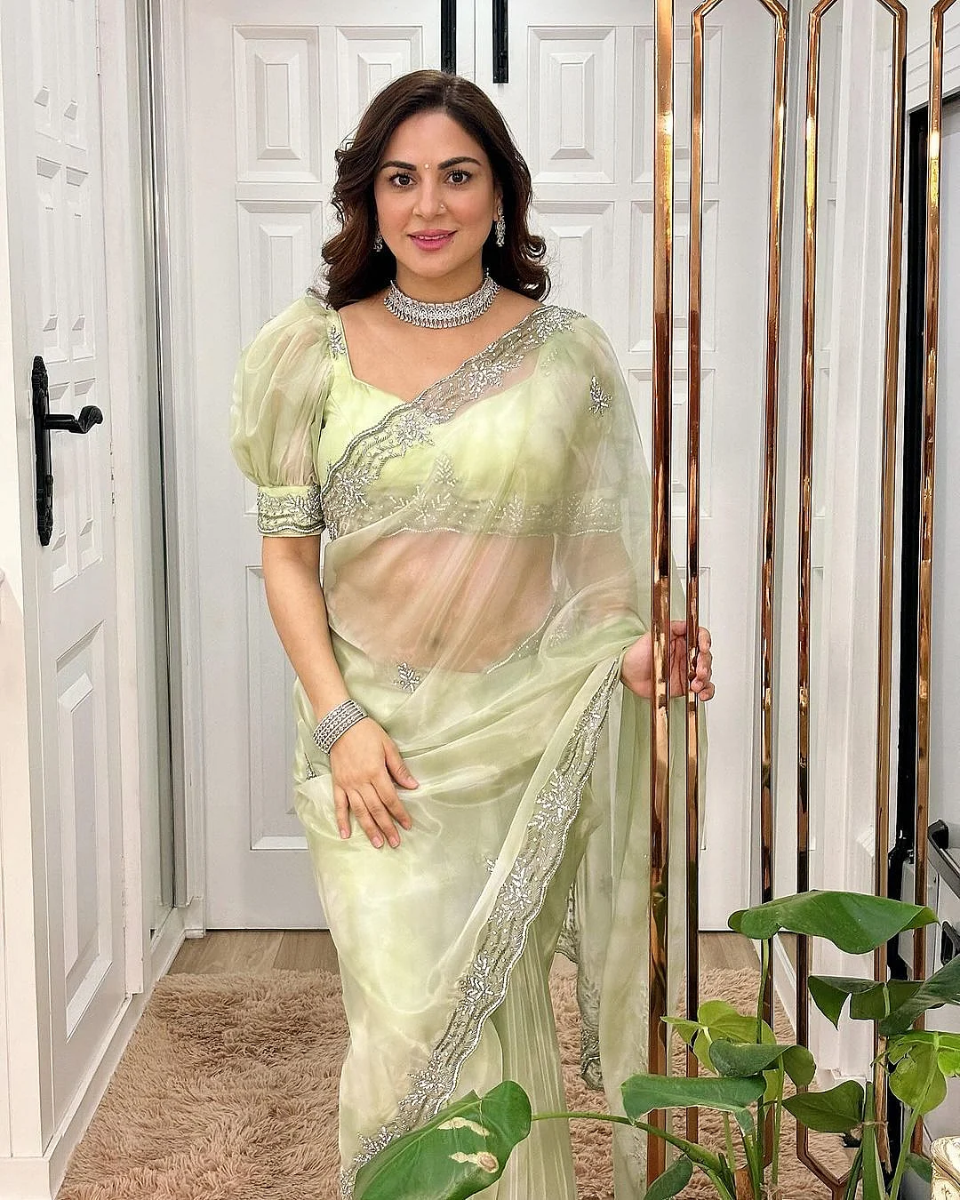 shraddha arya