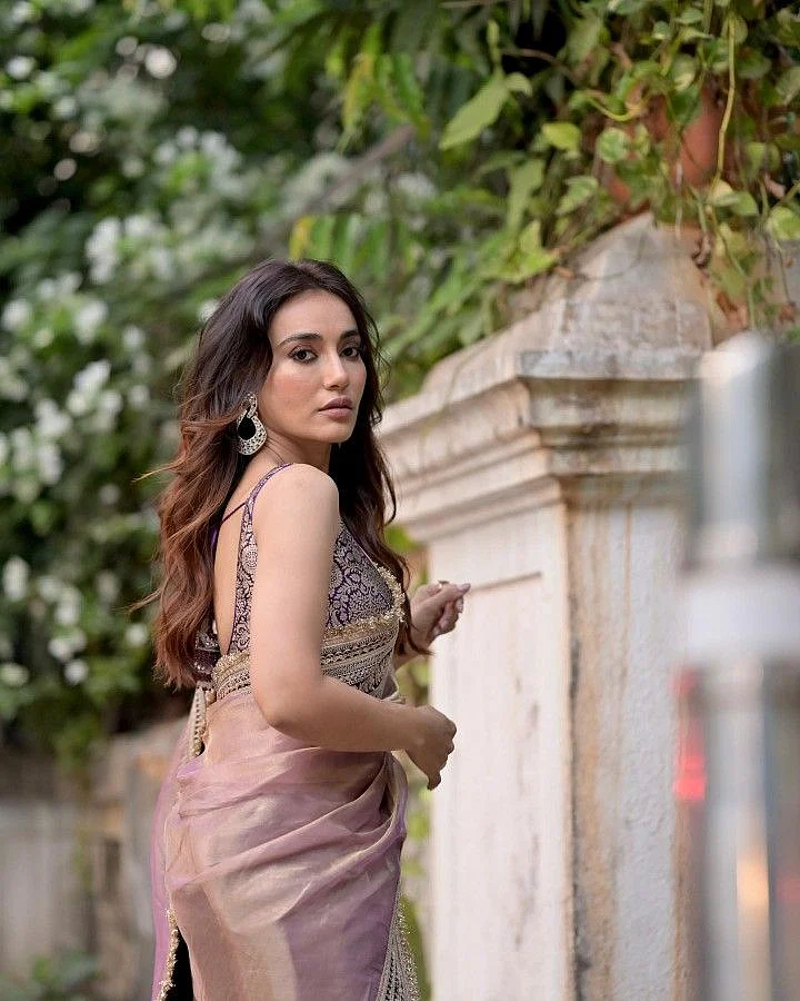 Surbhi Jyoti Saree