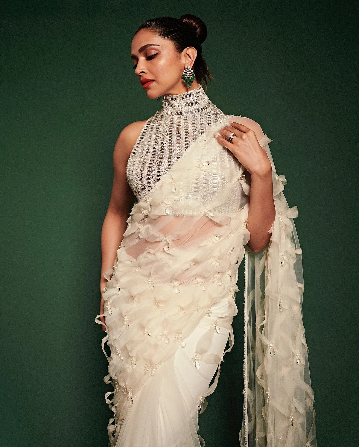 deepikapadukone16898768703151238048972086820572299277 2