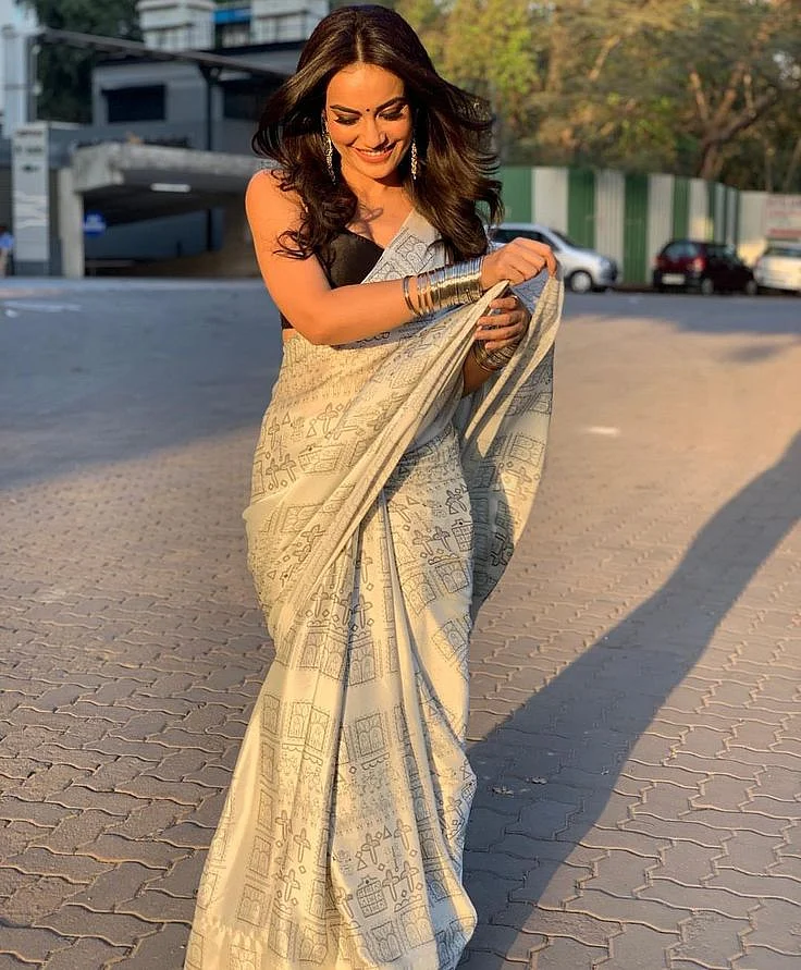 Surbhi Jyoti Saree