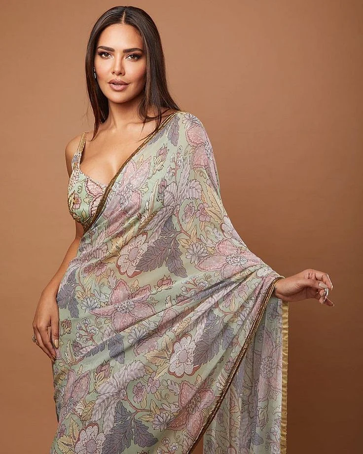 Esha Gupta