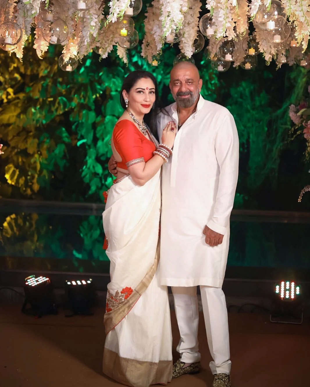 sanjay dutt with manyata dutt7