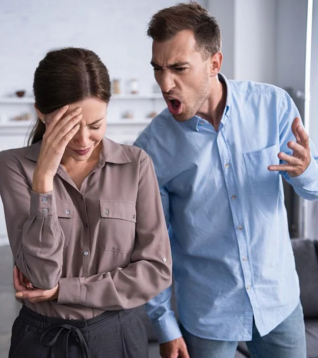 Couple Fighting 10