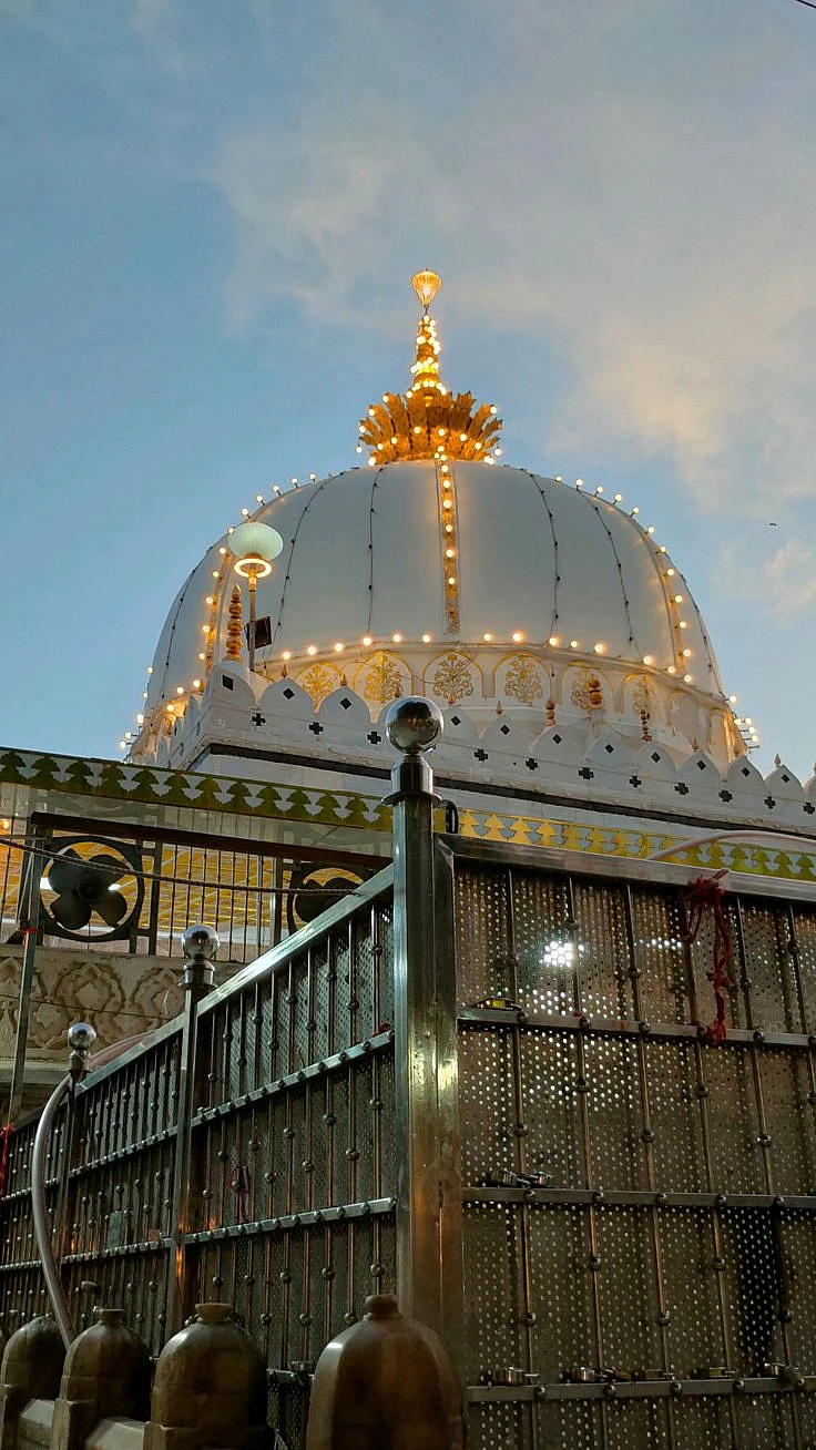 ya khwaja👑📿