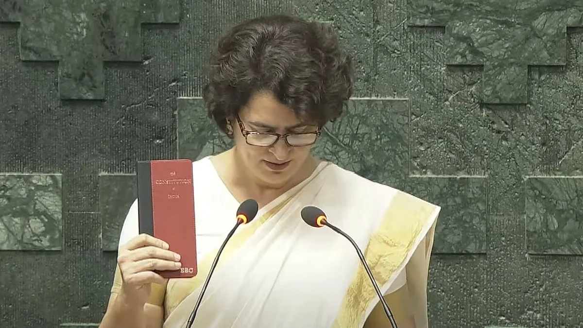 priyankagandhiloksabhaoath17327723672981732772372551