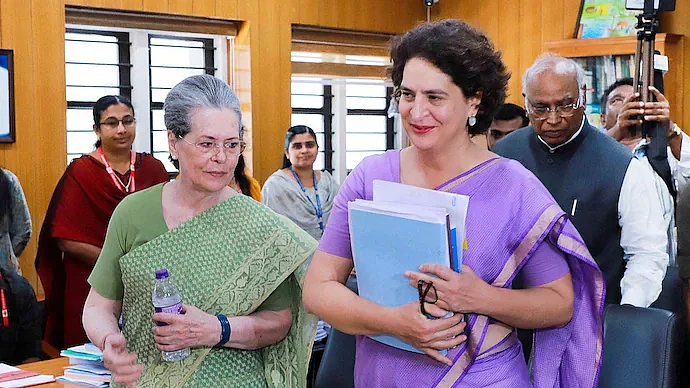 priyanka gandhi nomination 265319266