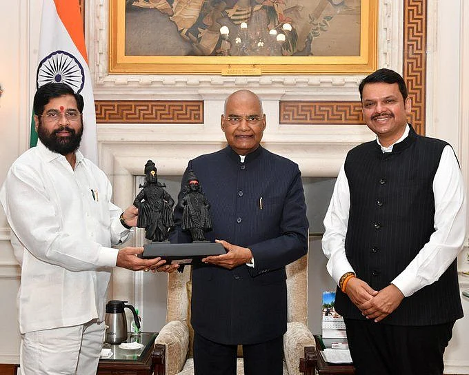 Maharashtra CM Shinde and deputy CM Fadnavis meet President Kovind at Rashtrapati Bhavan