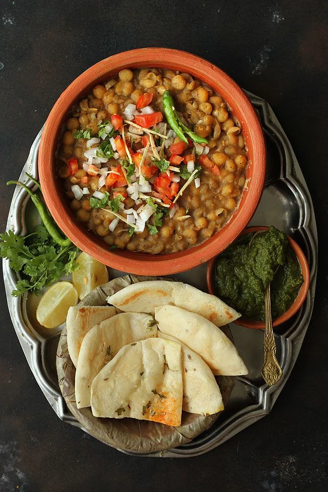Delhi Style Matar Kulcha Recipe
