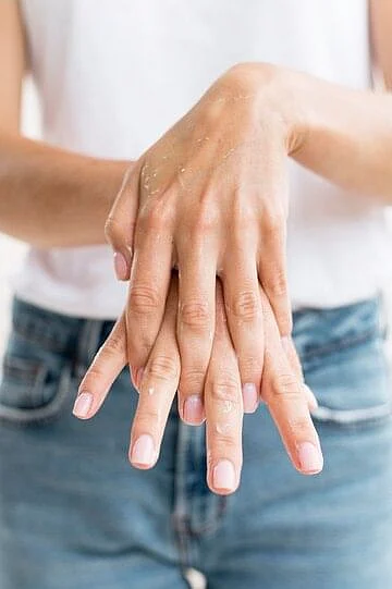 hand9