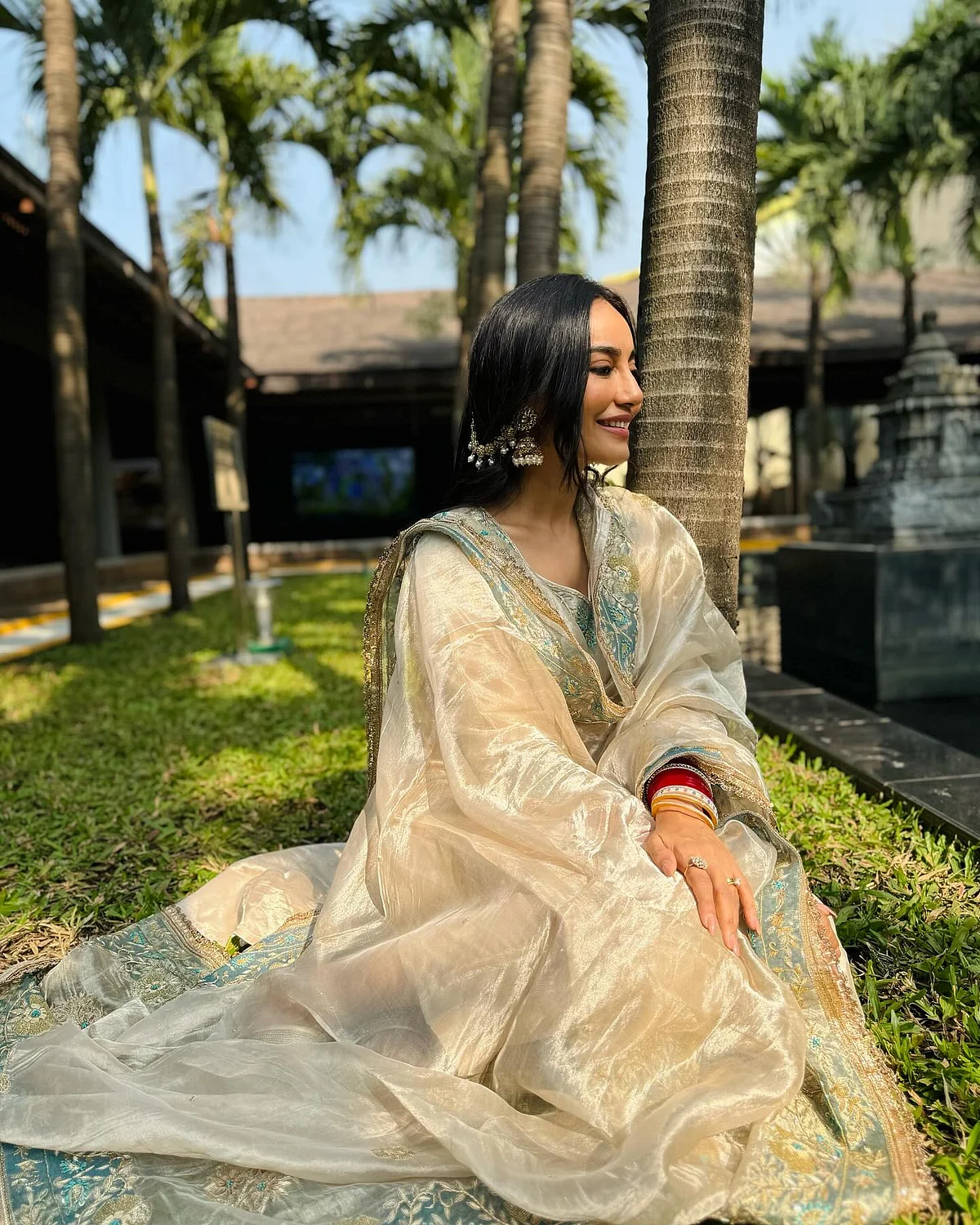 surbhijyoti 1732952229 3512580344923714051 1375116651