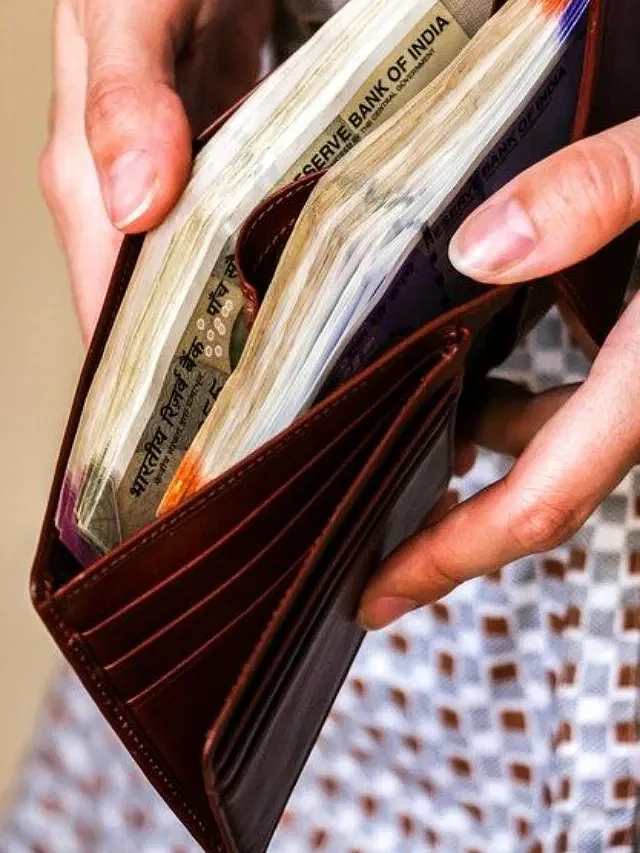 what happens if you keep cardamom in your wallet