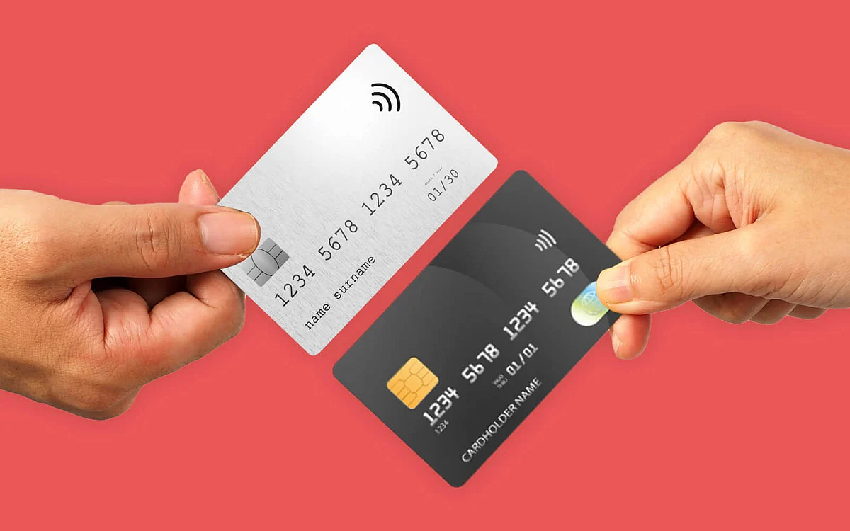 BlogPaytmMetal Credit Cards VS Plastic Credit Cards Whats the difference
