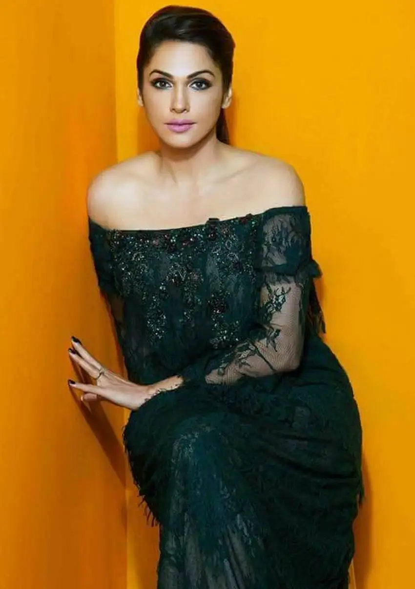 Isha Koppikar
