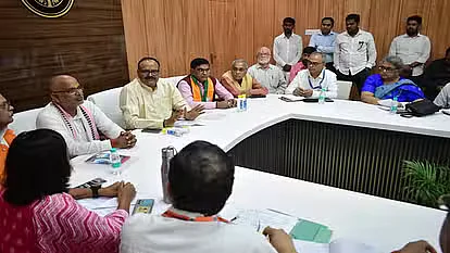 athhakaraya ka satha bthaka karata dapata saema brajasha pathaka593d279326b42427c83f3304e790b2f4