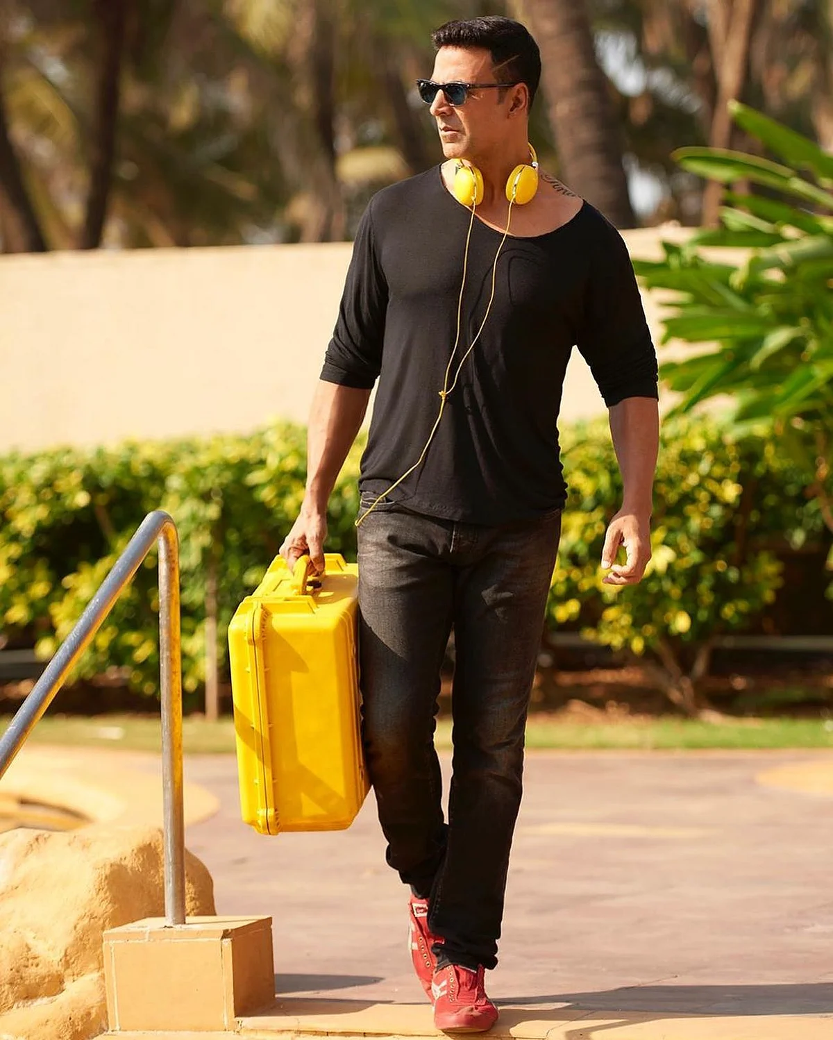 akshaykumar16103439942484067930352762730907025384 1