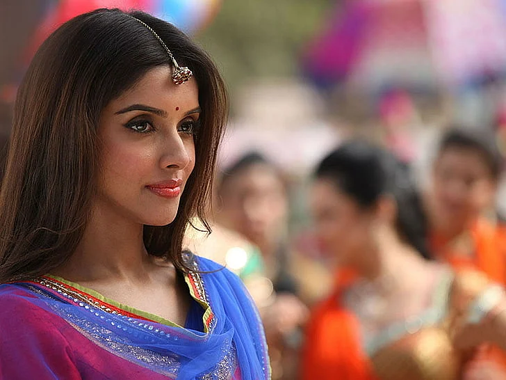 female celebrities asin thottumkal wallpaper preview