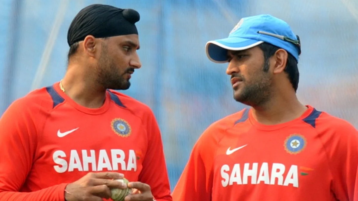 harbhajan singh ms dhoni 040451284