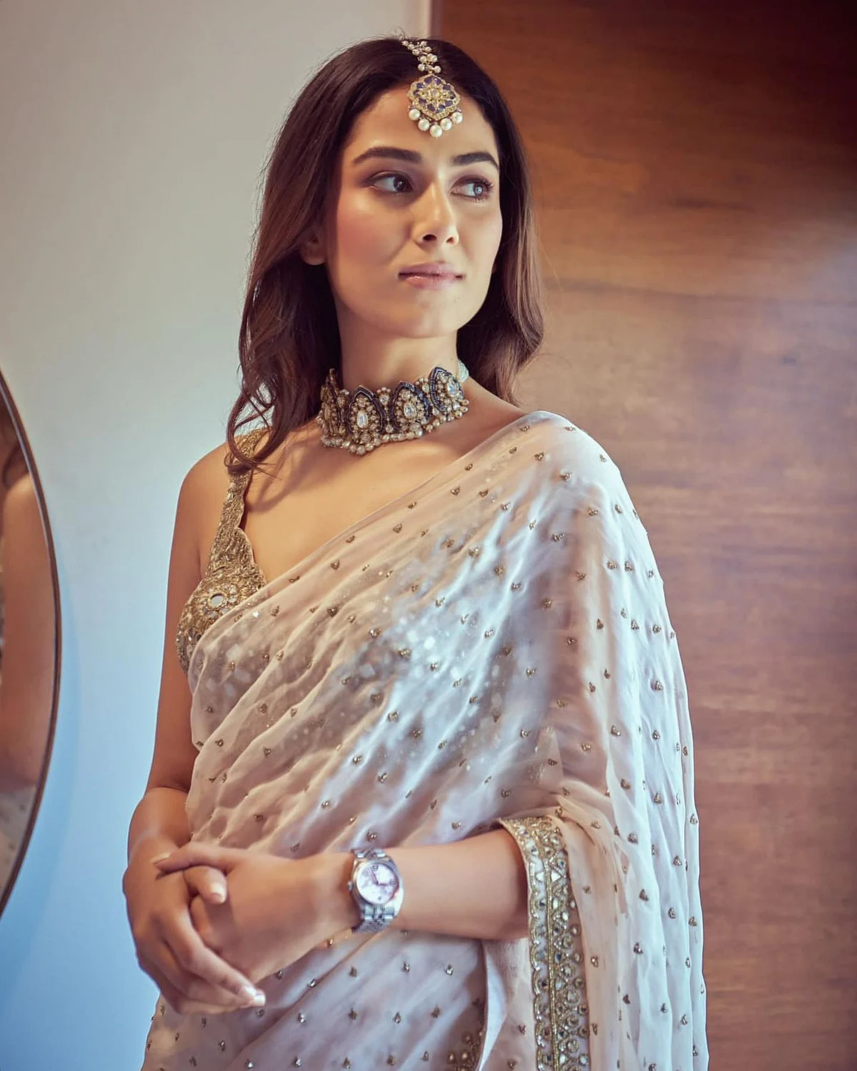 mira.kapoor166169492429148307522148348036311470602