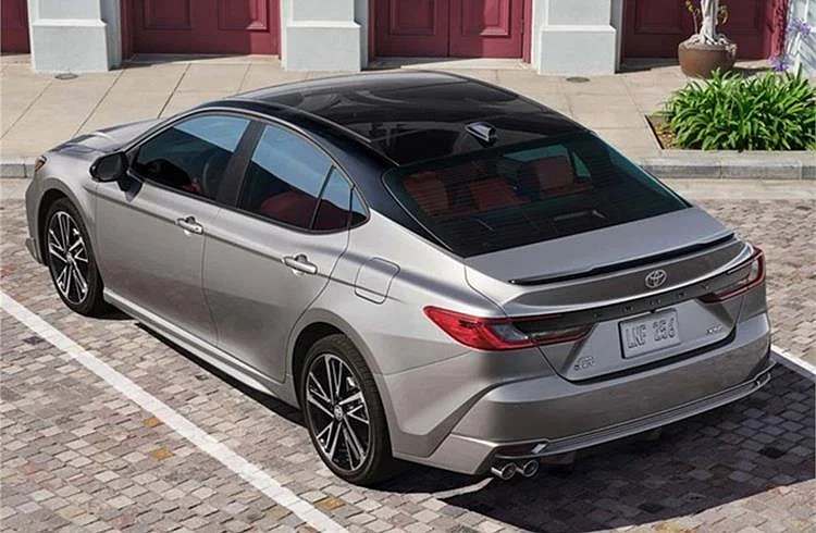 60d481d9 087d 42b0 baa8 75ef1b5c3115 20231116115639 2025 toyota camry rear
