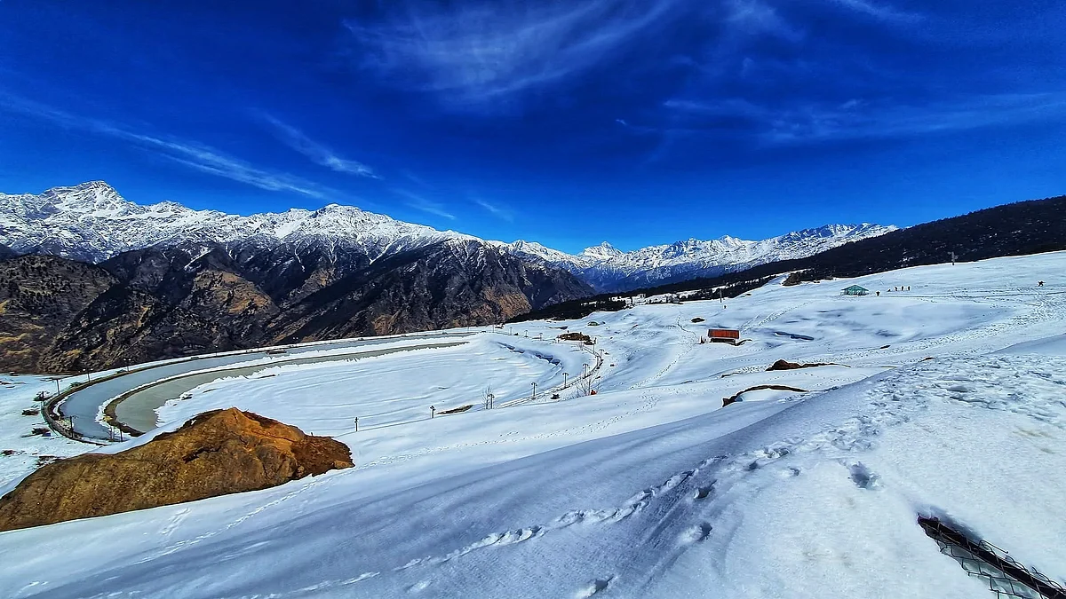 Top 11 Hill stations in India have snowfall 1.jpg