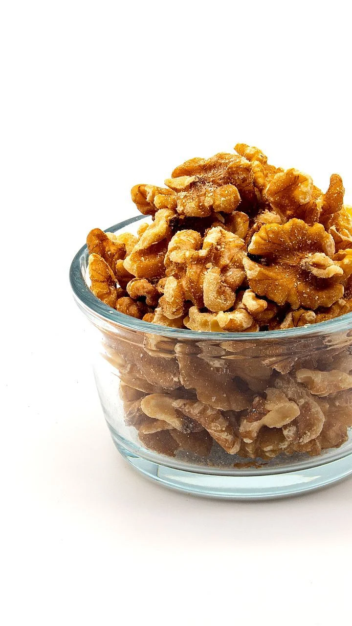 How walnuts can boost your brain and memory