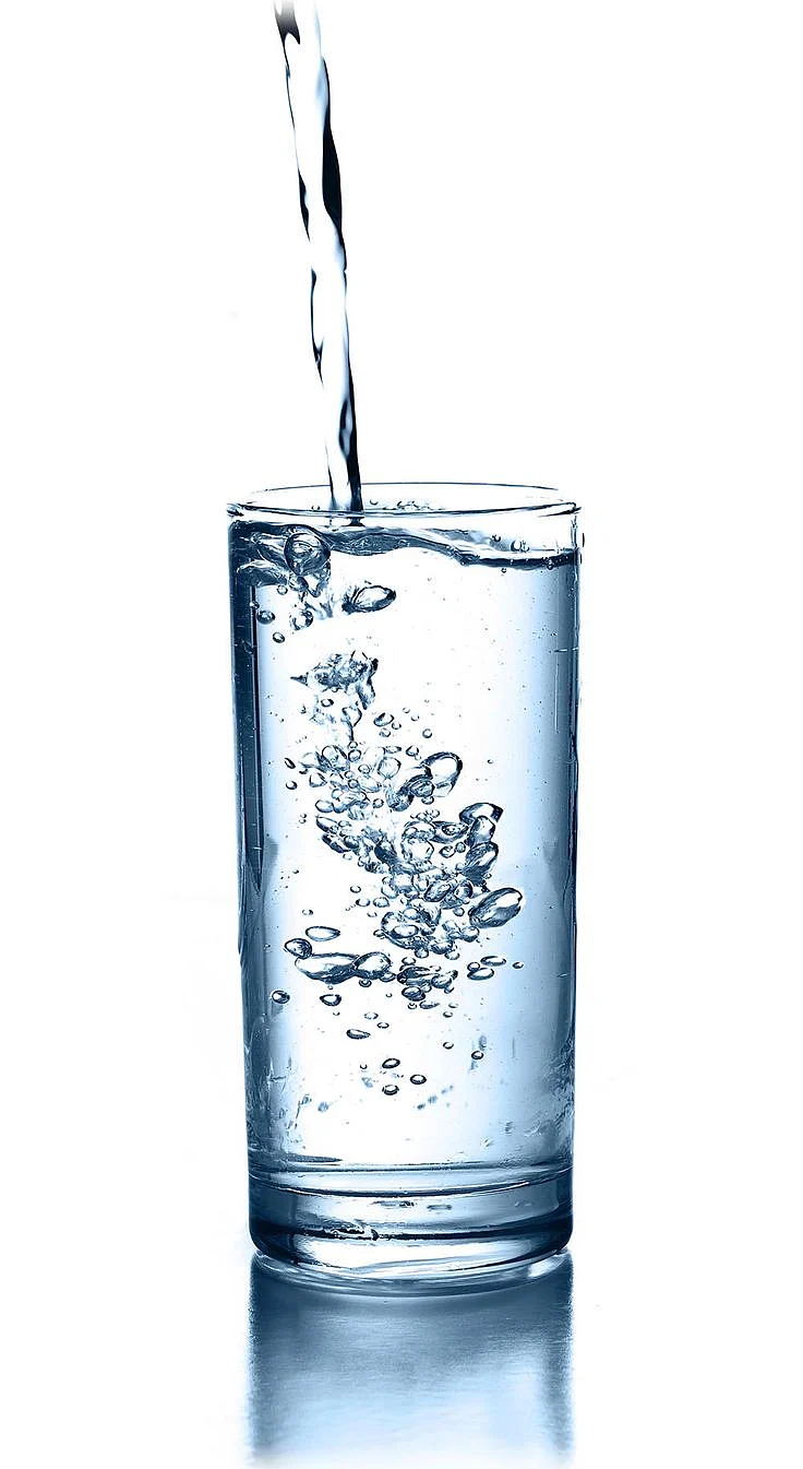 How to Calculate How Much Water You Should Drink A Day Slender Kitchen