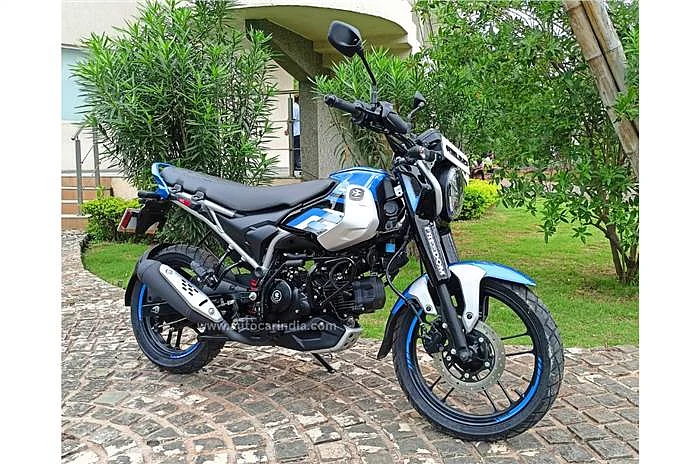 bajaj cngAutocar India