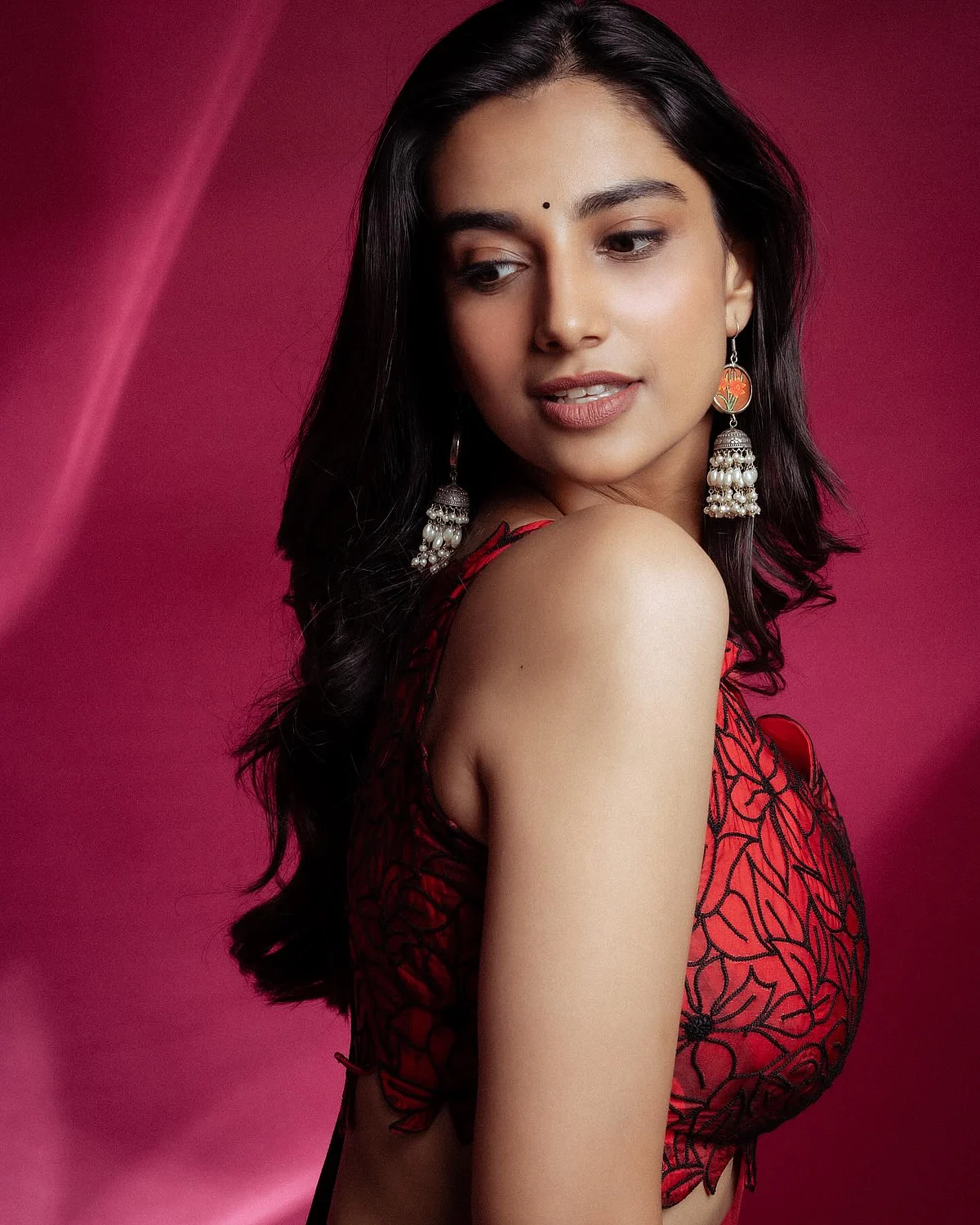 meenakshichaudhary006173332312835156916728379520962958685037