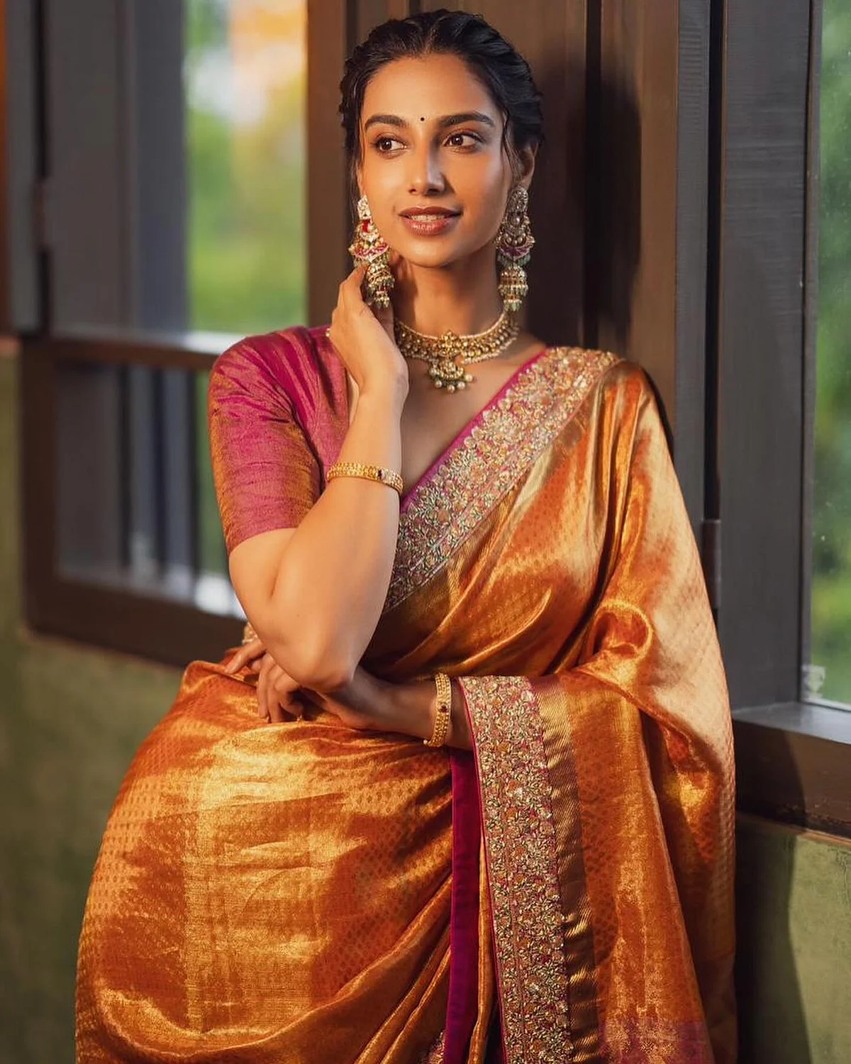 meenakshichaudhary006172571310334518541561649062382958685037
