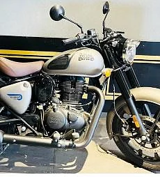 Royal Enfield 4