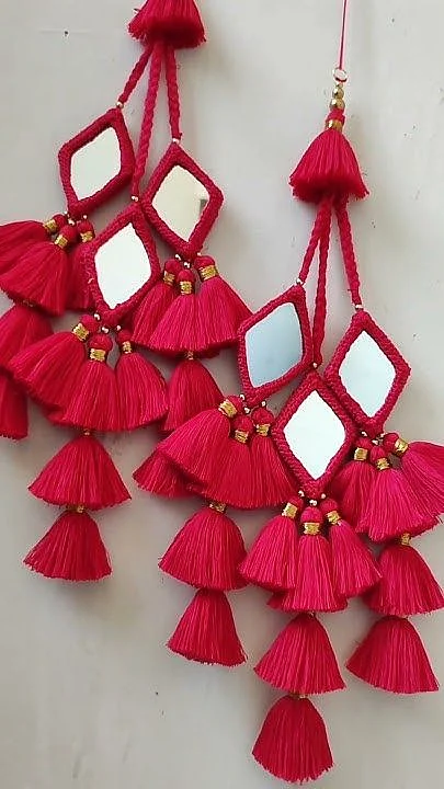 Kundan and studded latkan