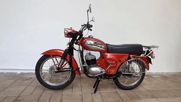 rajdoot 175 restored in red colour10 1599288480