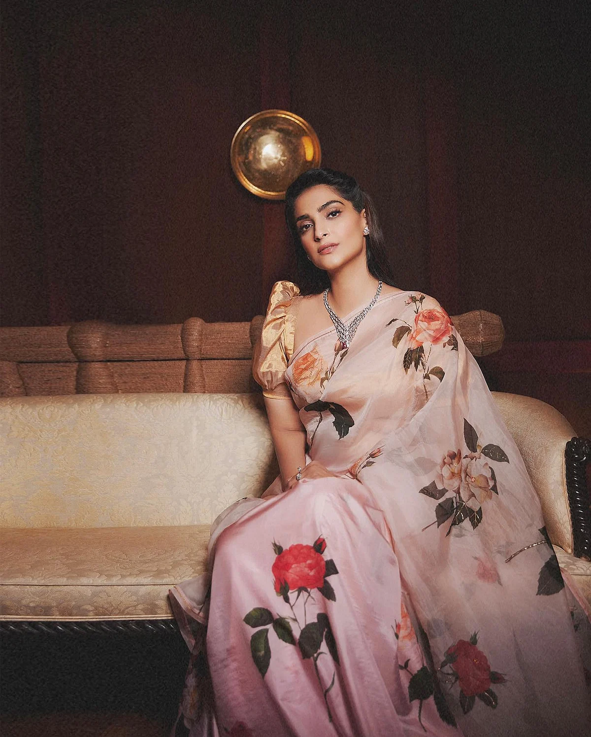 sonamkapoor1697647431321642224077667624054089228 1