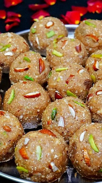 gond ke laddu